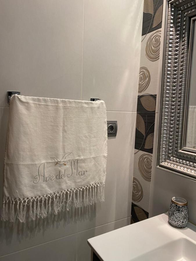 ホテル Ave Del Mar カマリーニャス エクステリア 写真